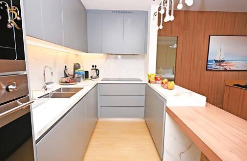 Saadiyat Cultural District Apartment | Seaside 1BR Retreat in Saadiyat Island - Pool, Gym & Near Saadiyat Beach & Louvre Abu Dhabi