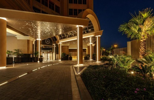 Al Barsha 1 Hotel | Sheraton Mall of the Emirates Hotel, Dubai