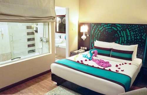 Al Barsha 1 Hotel | Sig Al Barsha | Superior Room | Sheikh Zayed Rd, Gym + Salon, Nightclubs