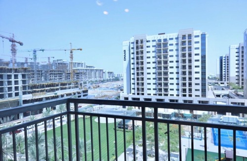 Dubai Apartment | Silk Valley - Luxury 1BR with beautiful Garden View
