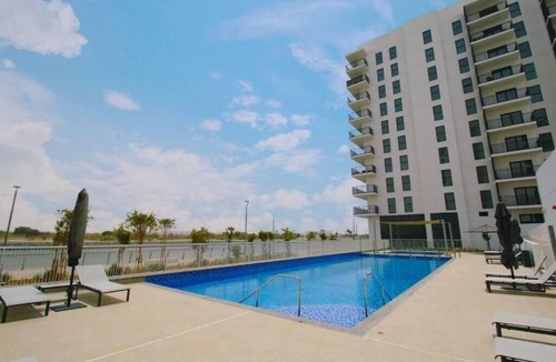 Abu Dhabi Apartment | Silk Valley - Luxury 2 Bedrooms with beautiful lake view in Yas Island