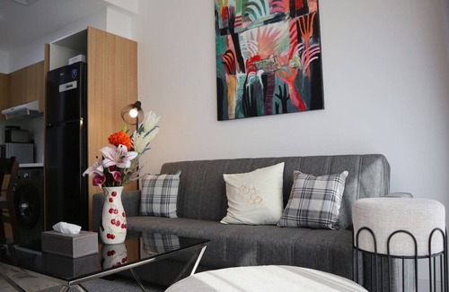 Masdar City Apartment | Sleek 1BR Oasis Hideaway in Masdar CIty