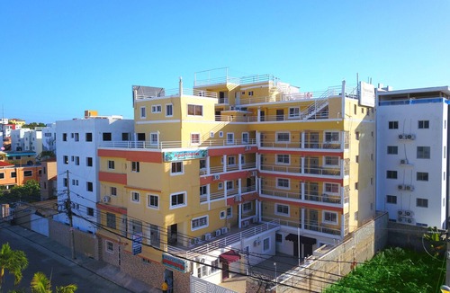 Corales del Sur Apartment | Spacious 2Br 1Bath Apartment Terrace & Street View