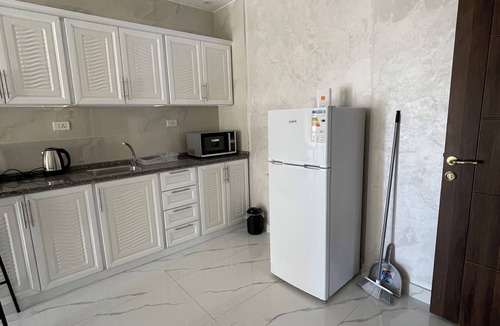 Amman Apartment | Spacious 3-bedroom apartment with WiFi, AC in charming Amman
