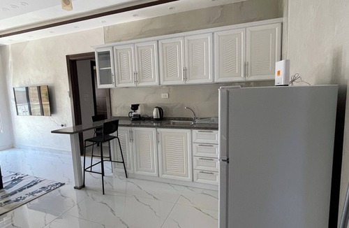 Amman Apartment | Spacious 3-bedroom apartment with WiFi, AC in charming Amman