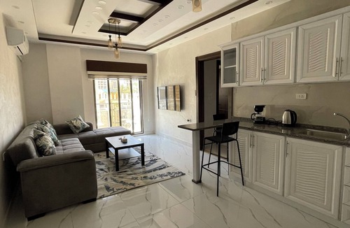 Amman Apartment | Spacious 3-bedroom apartment with WiFi, AC in charming Amman