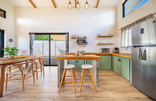 Sardinal House | Spacious modern home with firepit, lush yard, dog friendly & near beach