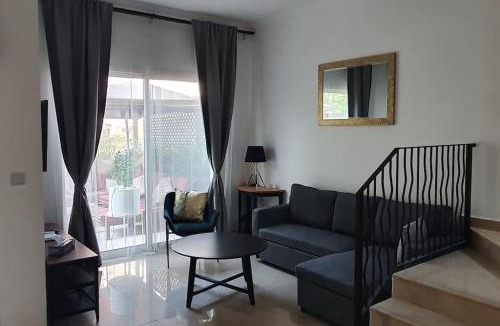 Al Hamra Village Villa | Spacious Villa with terrace close to the sea
