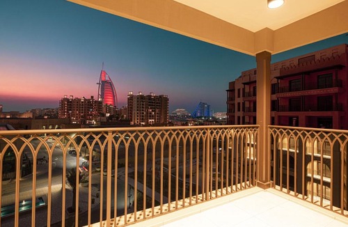 Umm Suqeim 3 Apartment | Spectacular 2BR Apartment Full BurjAlArab View