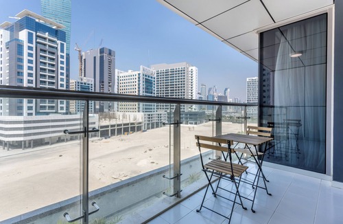 Business Bay Apartment | Staycae Avanti