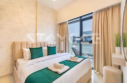 Nad Al Sheba Apartment | Staycae - Azizi Gardens
