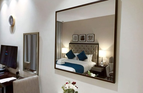 Dubai Apartment | StoneTree - Furnished Studio - Celestia B