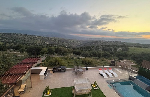 Zayy Ski Chalet | Strobia Luxury Chalet 3 Bedrooms 5 Bathrooms with Pool & Jacuzzi & Sunset Views