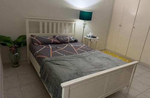 Al Khalidiyah Apartment | Studio Room with Private Bathroom & kitchen