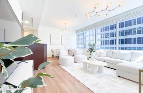 Bur Dubai Apartment | Stunning 2 bedrooms in Sky Gardens DIFC