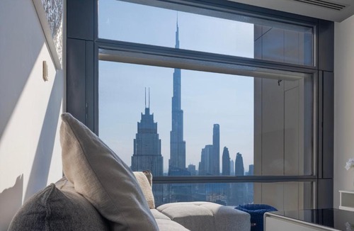 DIFC Apartment | Stunning Burj Khalifa & Downtown Views - Elegant 1BR in The Iconic Index Tower