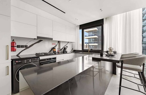 Business Bay Apartment | Stylish 1BR with Private Jacuzzi in Business Bay