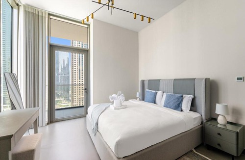 Jumeirah Lake Towers Apartment | Stylish 2BR in Royal MBL