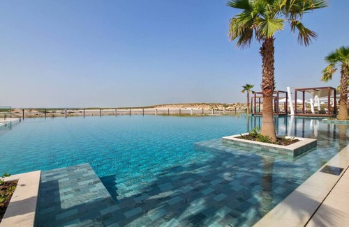 Abu Dhabi Apartment | Stylish 2BR w/Balcony | Yas Golf Collection