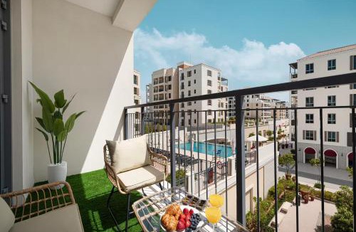 Dubai Apartment | Stylish Apartment, Private Beach, Port de La Mer