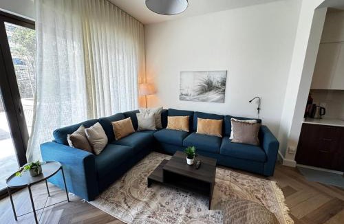 Dubai Apartment | Stylish Poolside Stay Brand New Interiors