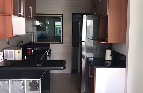 Renascenca Apartment | Suíte 4 · Suíte Confortável Cama de Casal IV