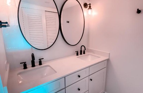 Seven Mile Beach Apartment | Sundaze Cayman