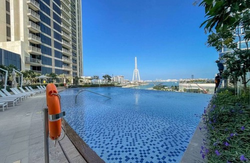 Dubai Marina Apartment | Sunset spot with breathtaking view by Suiteable