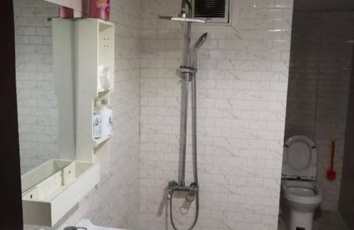 Al Wahdah Apartment | Tanih Place 5