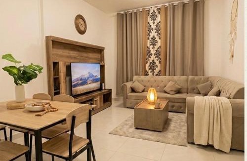 Sharjah Apartment | The Borderline Suite - Modern Sky View at Dubai-Sharjah Border