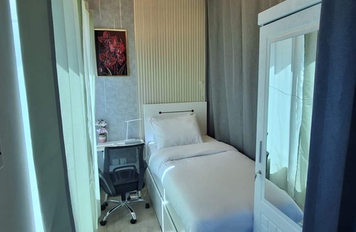Dubai Marina Hostel | Time Place Tower