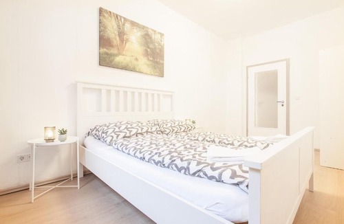 Innenstadt-Nord Apartment | TM Studio