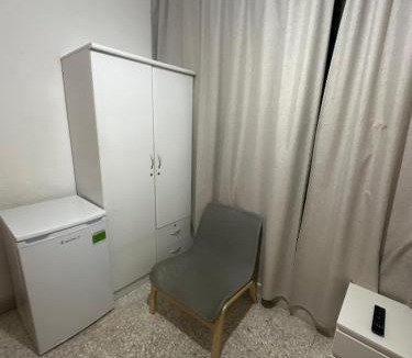 Abu Dhabi Hostel | Tourist Club 01