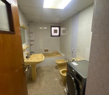 Abu Dhabi Hostel | Tourist club 05