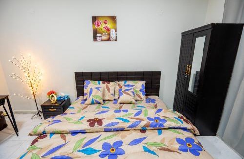 Mussafah House | tourist Peaceful Family Rooms Abu Dhabi ME11APT baith al jannah LLC