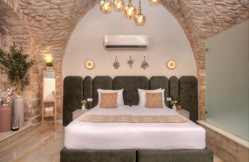 Safed Old City Apartment | Tzfatika - צפתיק'ה