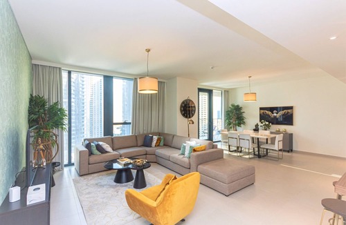 Downtown Dubai Apartment | Ultimate Luxury & Views Downtown Dubai