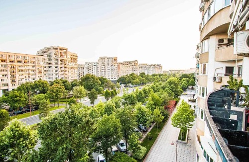 Bucharest Apartment | Unirii Boulevard View