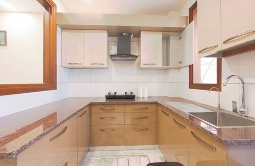 Sushant Lok Apartment | Urban Retreat - Stylish, Ideal for Long Stays