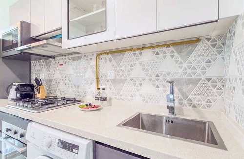 Discovery Gardens Apartment | Urban Studio Escape at Pearlz Al Furjan