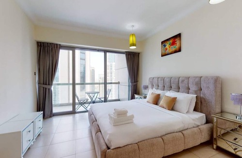Downtown Dubai Apartment | Vibrant Two Bedroom in Downtown Dubai