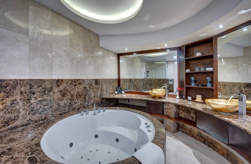 Dubai Production City Hotel | Vintage Grand Hotel