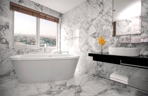Jumeirah Lake Towers Hotel | voco Bonnington | Corner Deluxe Suite | Sauna, Steam Rooms, JLT Base | 2 Units