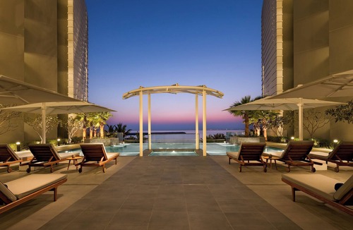 Muscat Hotel | voco Muscat Al Mouj by IHG