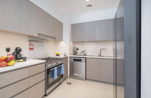 Downtown Dubai Apartment | Vogue, Act Two near Burj Khalifa and Dubai Mall