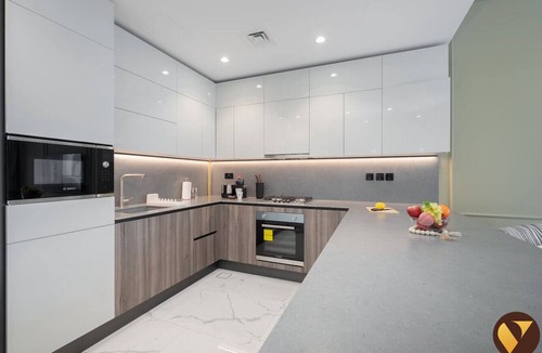 Business Bay Apartment | Vogue | Royal Regency Business Bay near Downtown