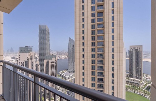 Dubai Apartment | Vogue Sky-High 1BR Retreat Harbour Views T1