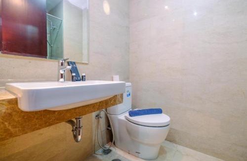 Cikini Apartment | Warm and Cozy Studio Room at Menteng Park Apartment By Travelio