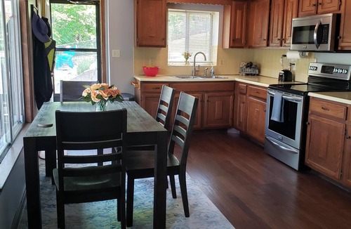 Gravois Mills Cottage | Waterfront Cottage! Dogs welcome! Have Fun, Relax and enjoy the lake! MM8