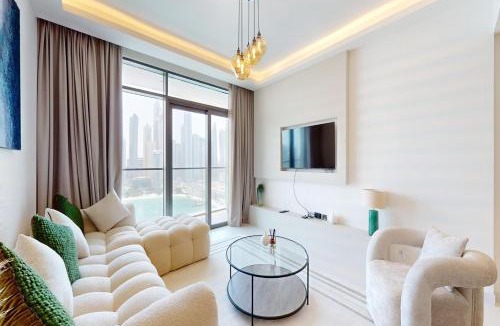 Al Barsha 1 Apartment | Waterfront ,High Floor 2BED with Private Beach Access